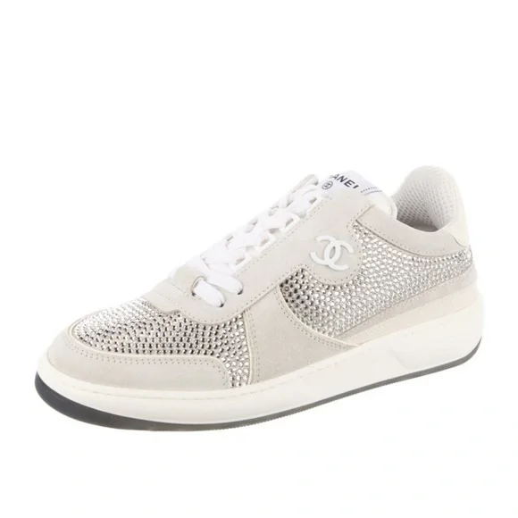 Chanel Suede Low Top Sneakers From the Cruise 2023 Collection by Virginie Viard - Picture 7 of 10